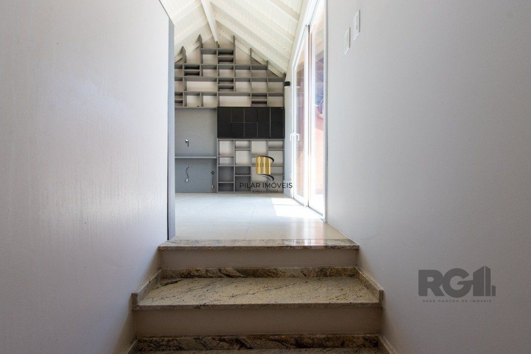 Casa Condominio para Venda - 384.33m², 3 dormitórios, sendo 1 suites, 3 vagas - Cristal