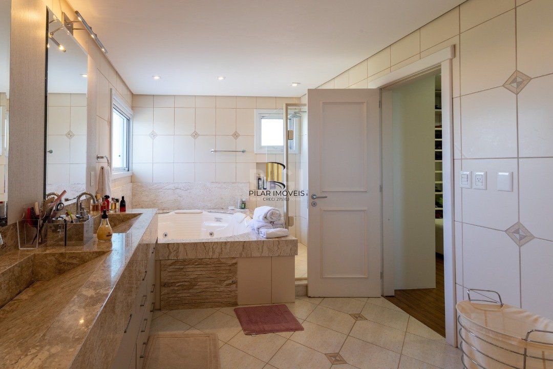 Casa Condominio para Venda - 587m², 4 dormitórios, sendo 4 suites, 10 vagas - Terra Ville
