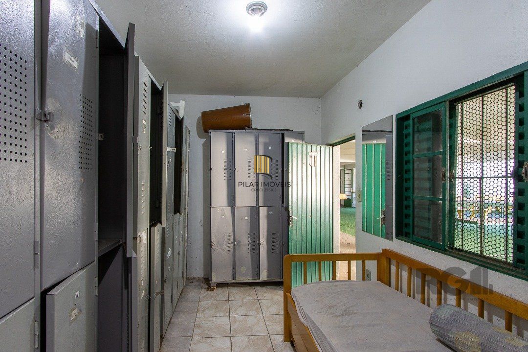 Prédio com 1063m², distribuídos em quatro pavimentos