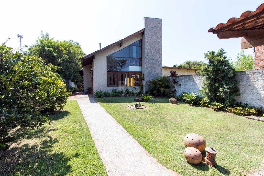 Casa para Venda - 250m², 3 dormitórios, sendo 2 suites, 3 vagas - Ponta Grossa - Pilar Imóveis