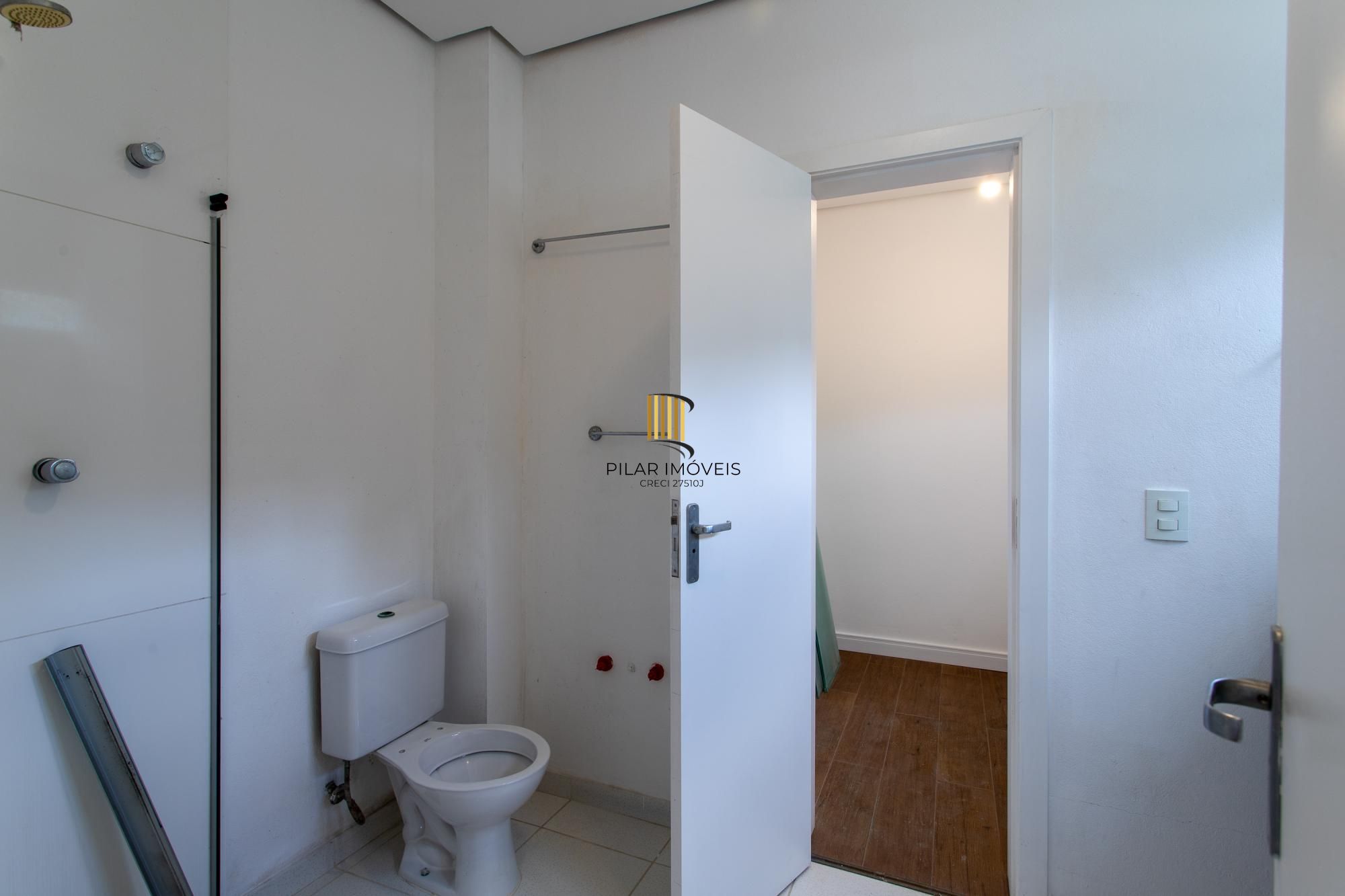 Casa em condomínio no Terra Ville  .Esta casa de alto padrão, dispõe de 4 suítes