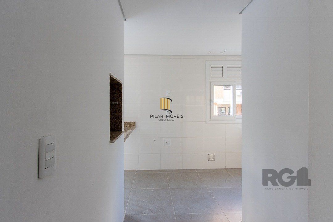 Cobertura para Venda - 214.34m², 3 dormitórios, sendo 3 suites, 2 vagas - Tristeza