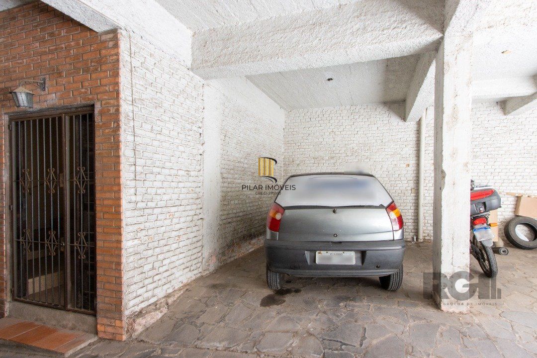 Apartamento de  186,66m2, 4 dormitórios, 1 suíte, 3 banheiros, 4 vagas,no bairro Rio Branco.