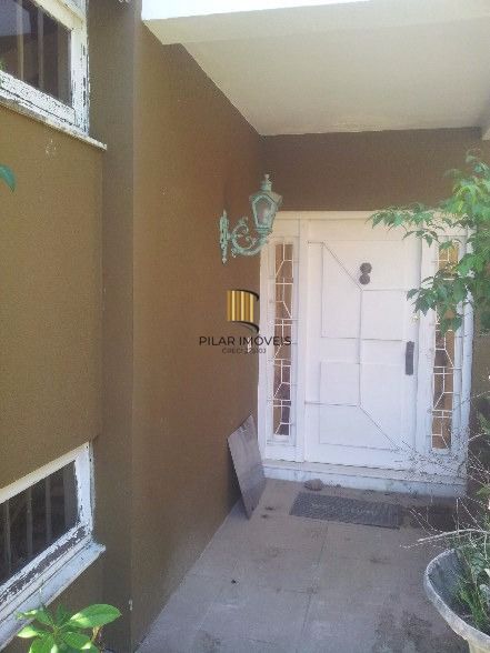 Casa para Venda - 350m², 3 dormitórios, 4 vagas - Vila Assunção