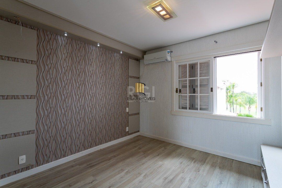 Casa Condominio para Venda - 348m², 3 dormitórios, sendo 1 suites, 2 vagas - Terra Ville