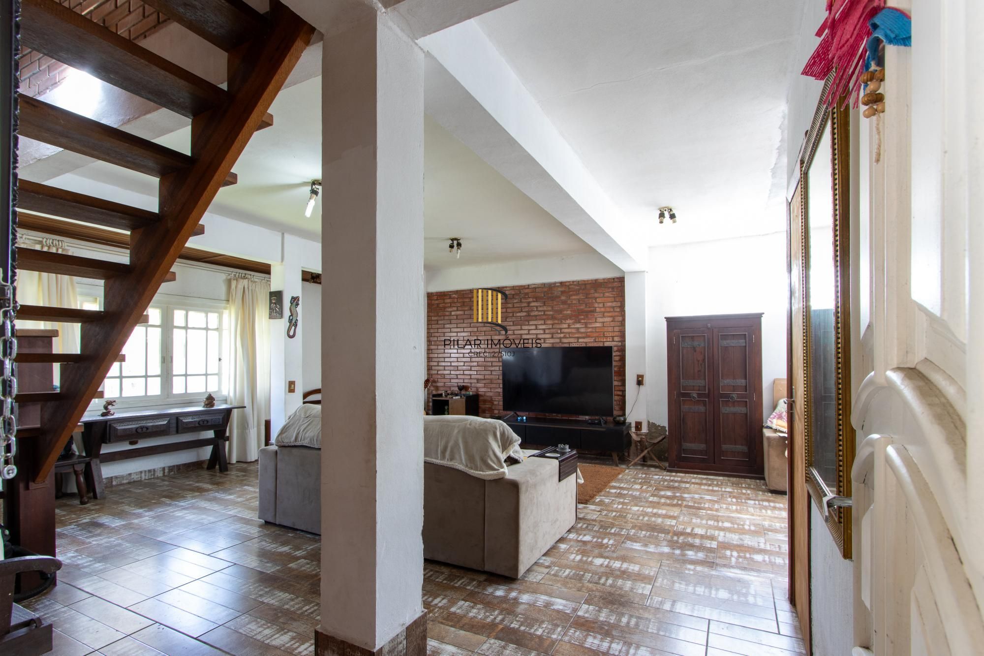 Sobrado amplo 4 dormitórios com piscina e casa extra no mesmo terreno – Hípica