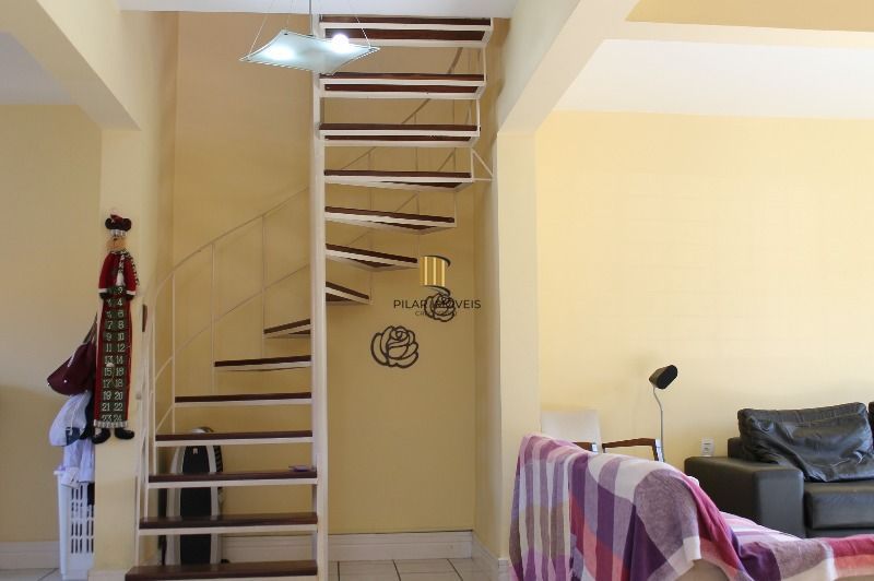 Casa para Venda - 255.68m², 4 dormitórios, sendo 1 suites, 2 vagas - Tristeza
