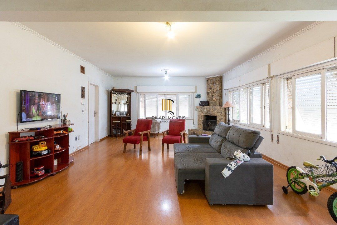 Casa 4 Dormitório(s) Bairro Medianeira - Pilar Imóveis