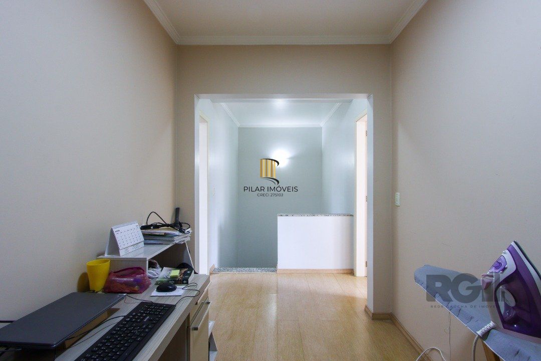 Casa 2 dormitórios no bairro Hípica