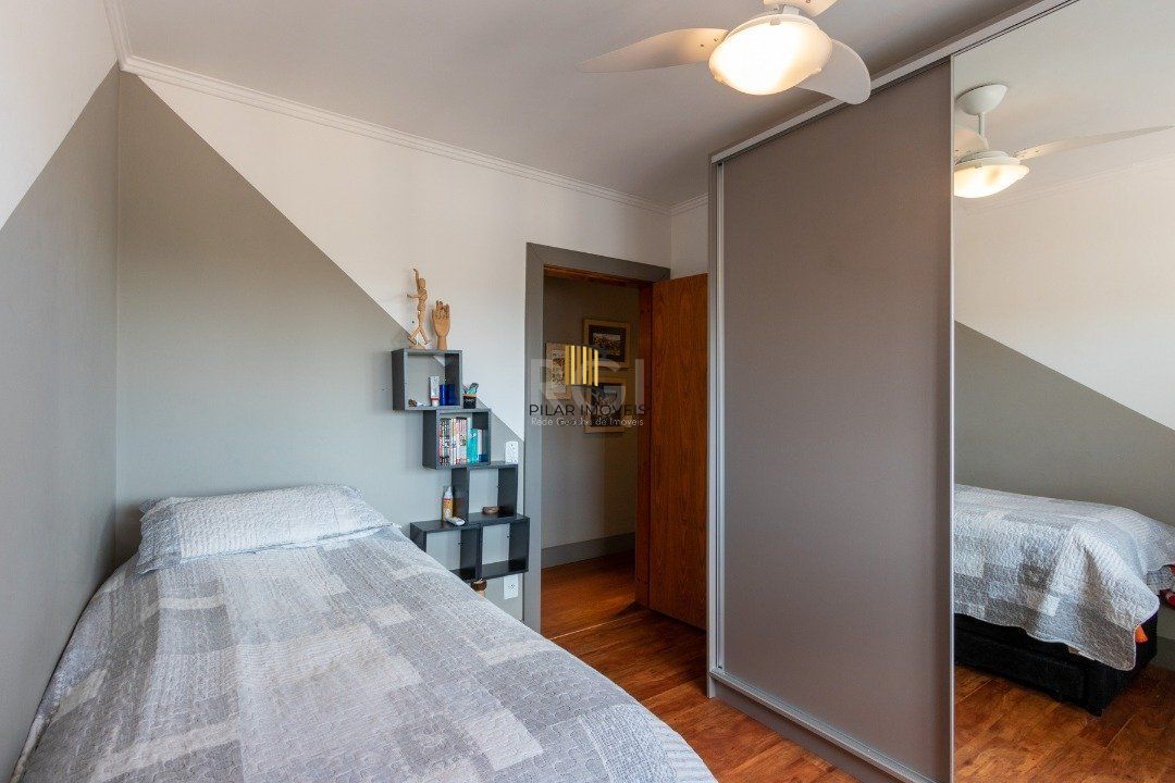 Cobertura para Venda - 234.17m², 3 dormitórios, sendo 1 suites, 2 vagas - Cristal