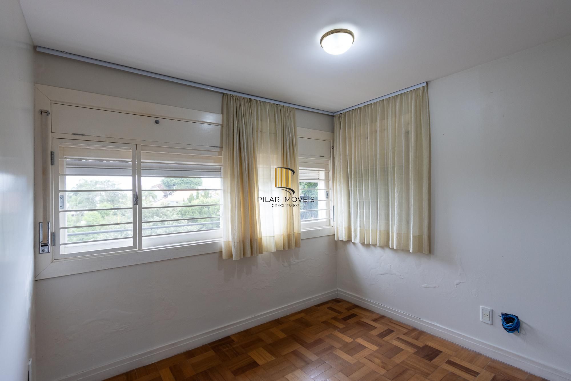 Casa com 4 dormitórios à venda, Jardim Isabel, Porto Alegre