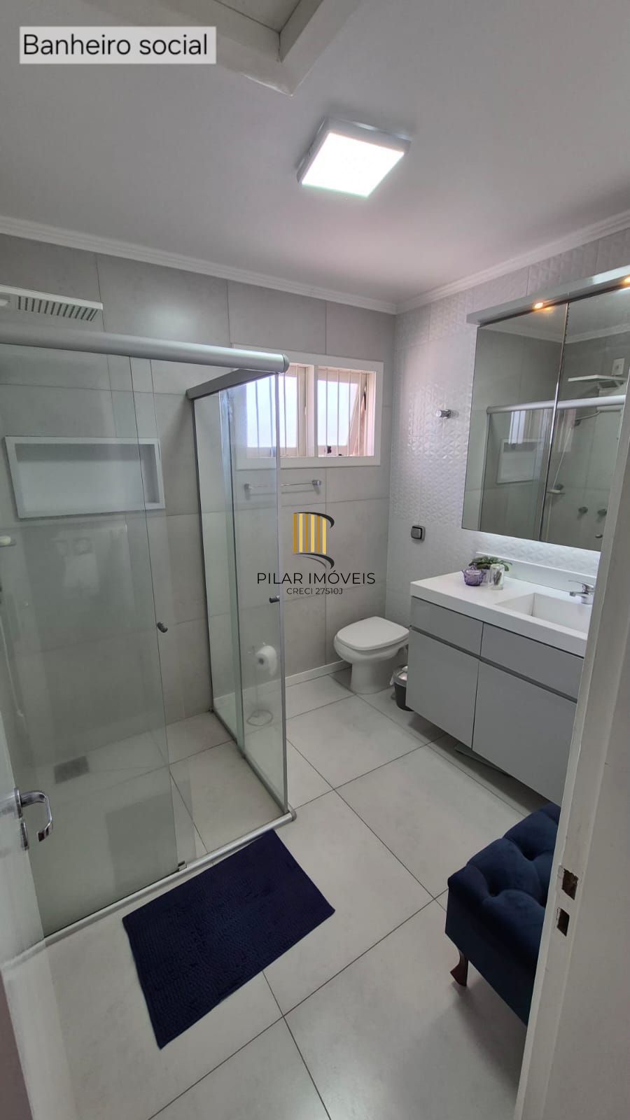 Excelente casa de 4 dormitórios, 1 suíte e 2 vagas em Novo Hamburgo.