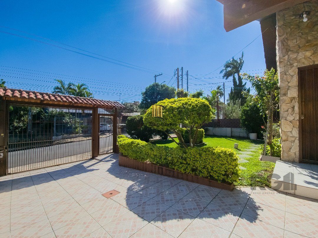 Casa 4 dormitórios no bairro Tristeza