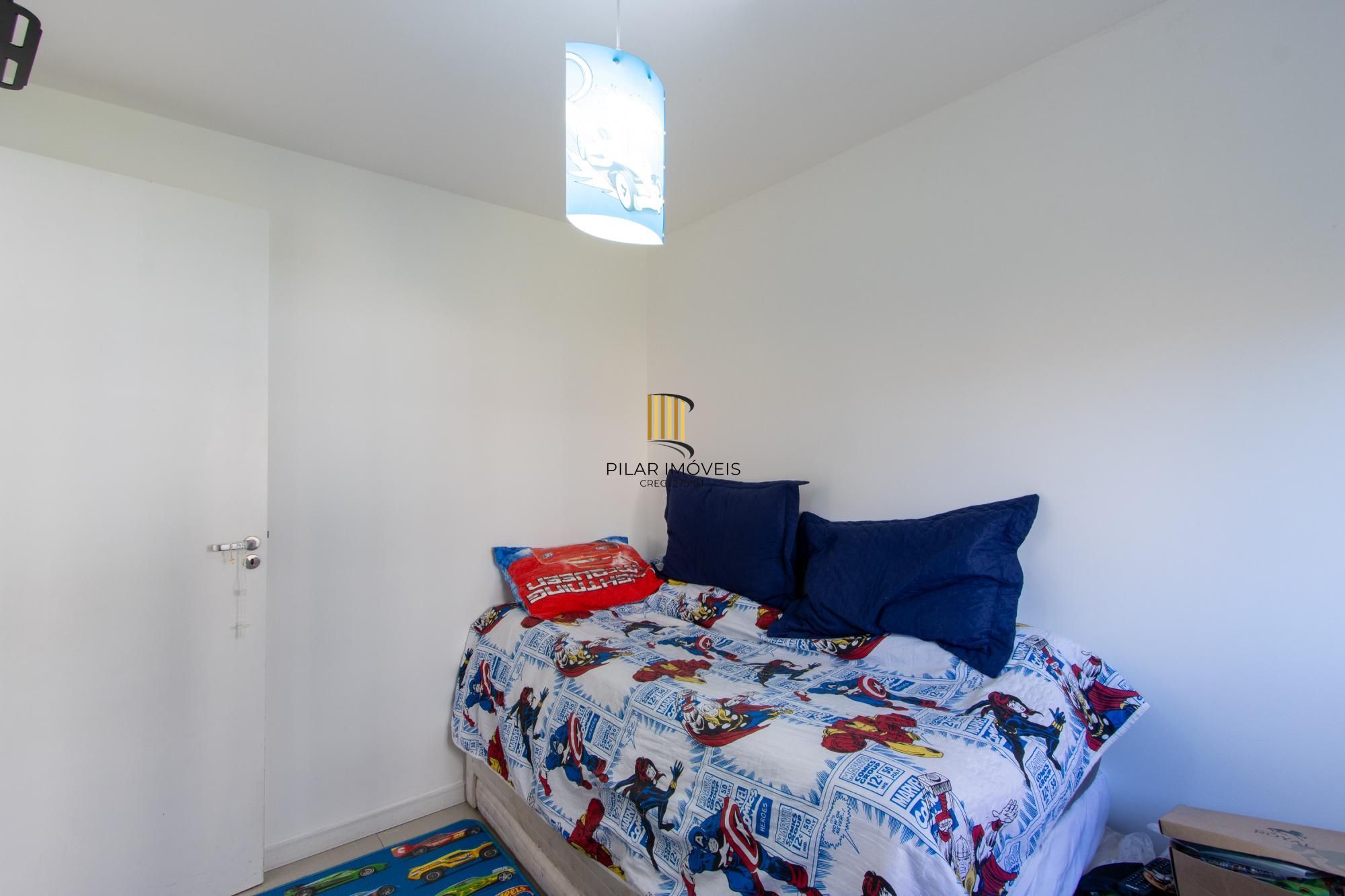 Apartamento térreo, semi mobiliado, com 54,81 m² de área privativa, 3 dormitórios e 1 vaga de garagem2