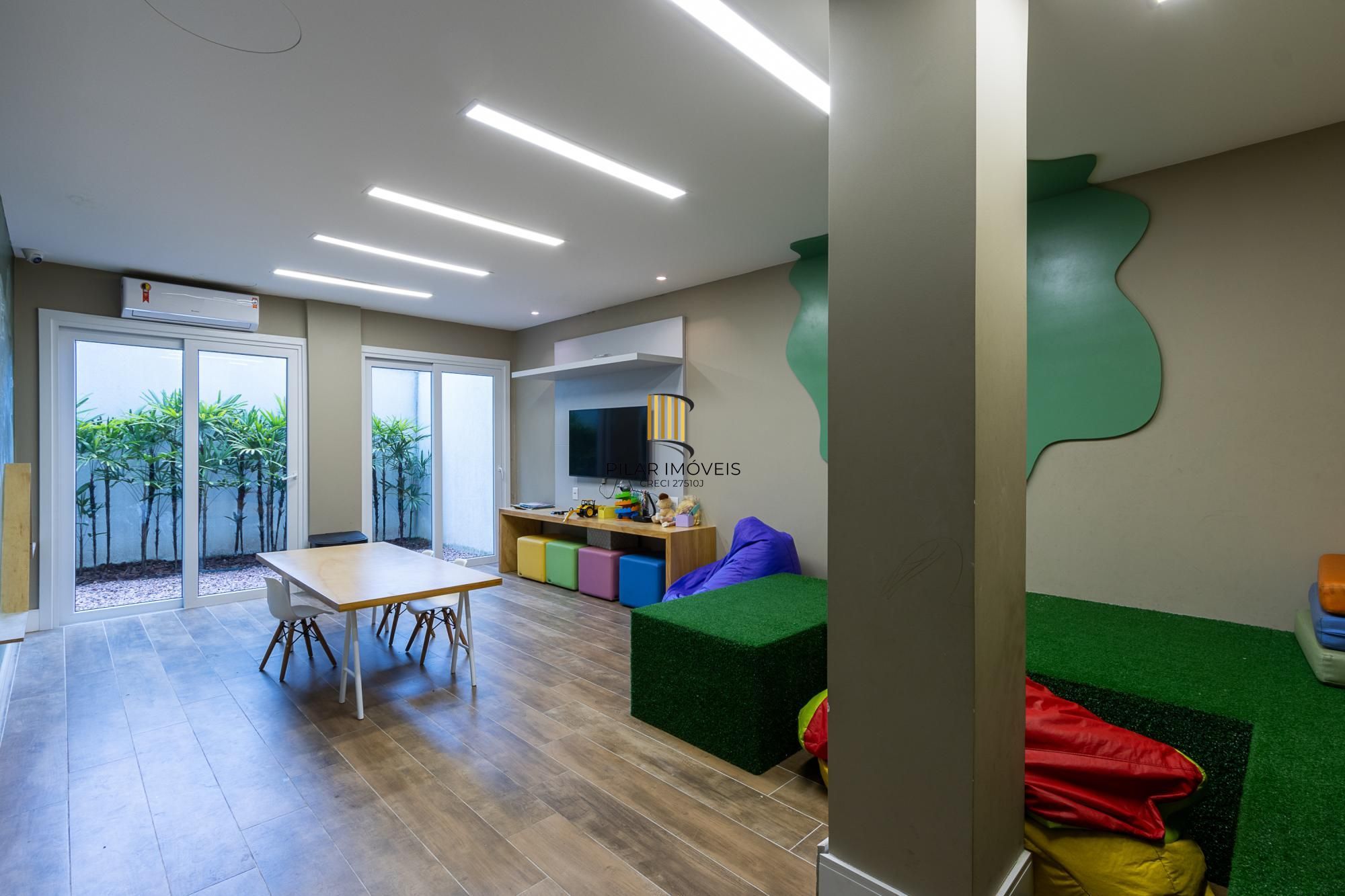 Apartamento 3 dormitórios no bairro Menino Deus