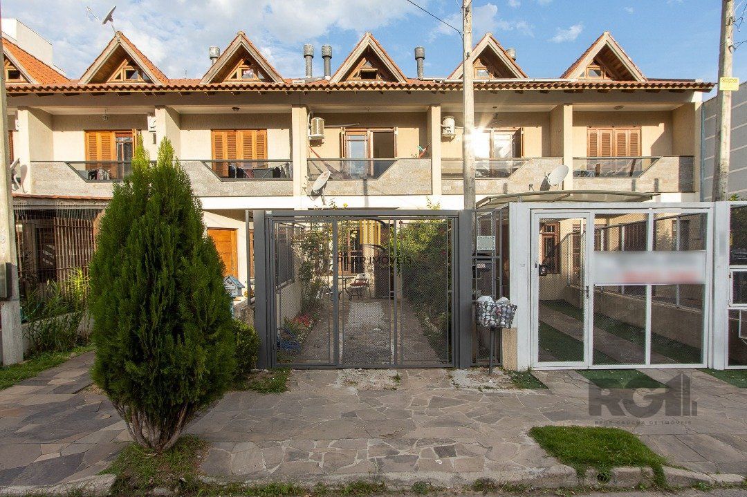 Casa 3 Dormitório(s) Bairro Hípica