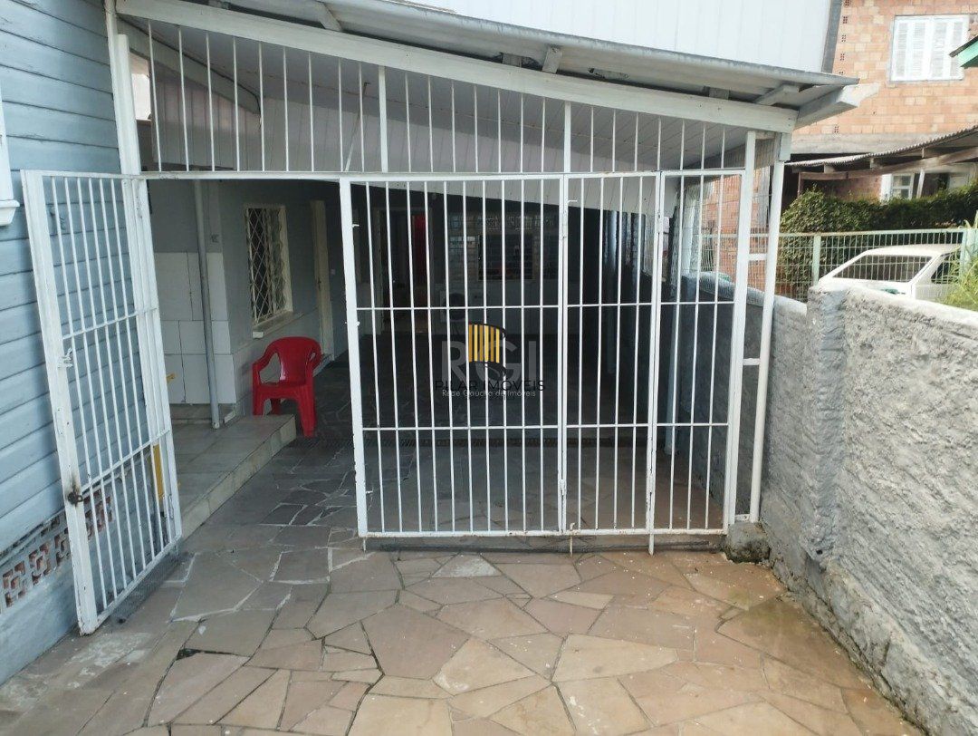 Casa 2 dormitórios no bairro Cavalhada