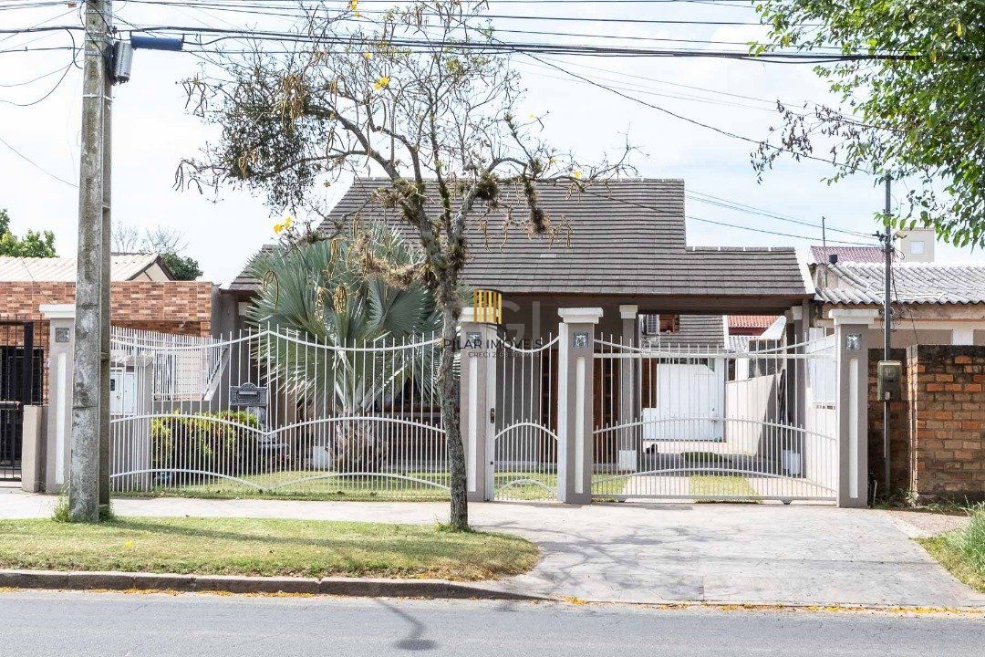 Casa para Venda - 213m², 2 dormitórios, sendo 1 suites, 2 vagas - Hípica