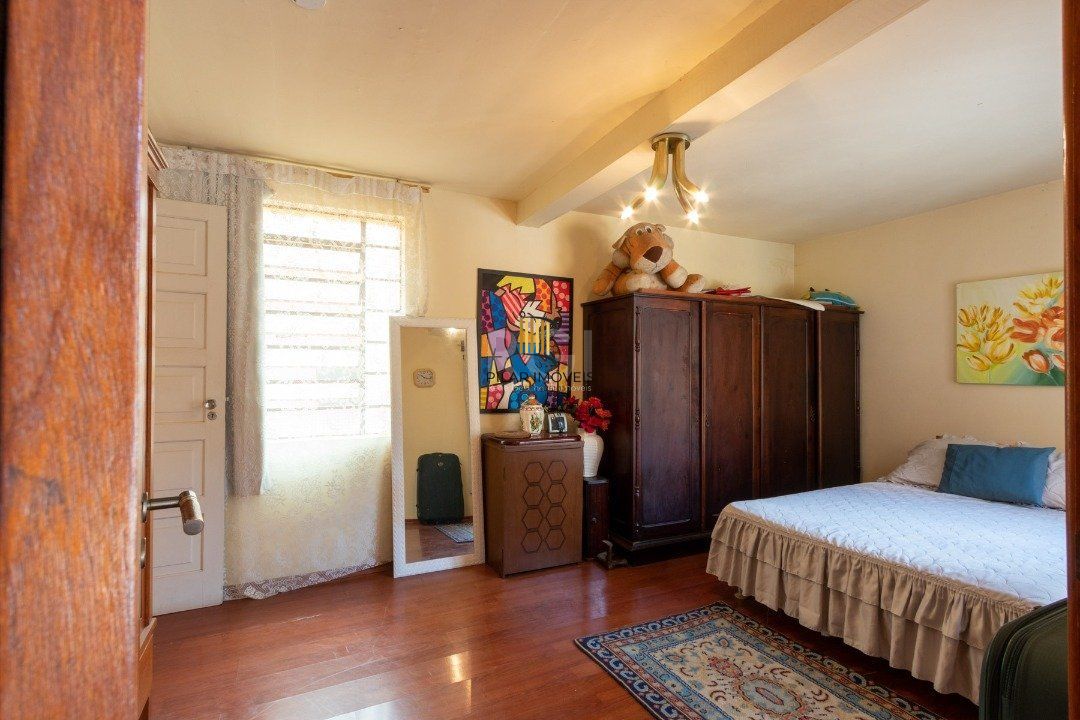 Casa para Venda - 435m², 4 dormitórios, sendo 4 suites, 4 vagas - Cristal