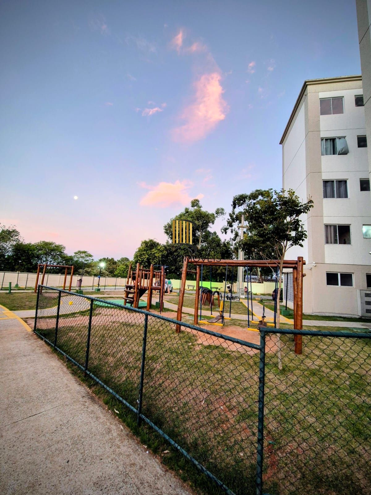 Apartamento 2 dormitórios no bairro Rubem Berta