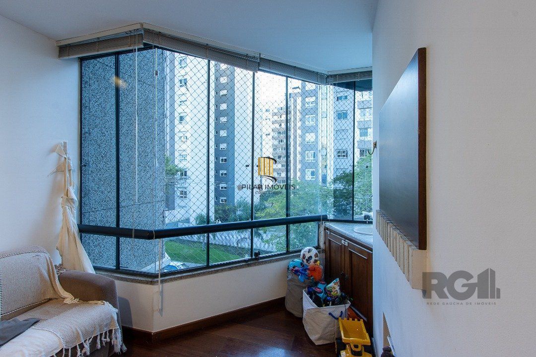 Apartamento 3 dormitórios no bairro Menino Deus