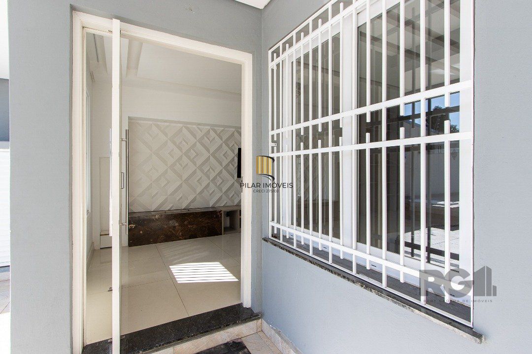 Casa 4 dormitórios no bairro Nonoai