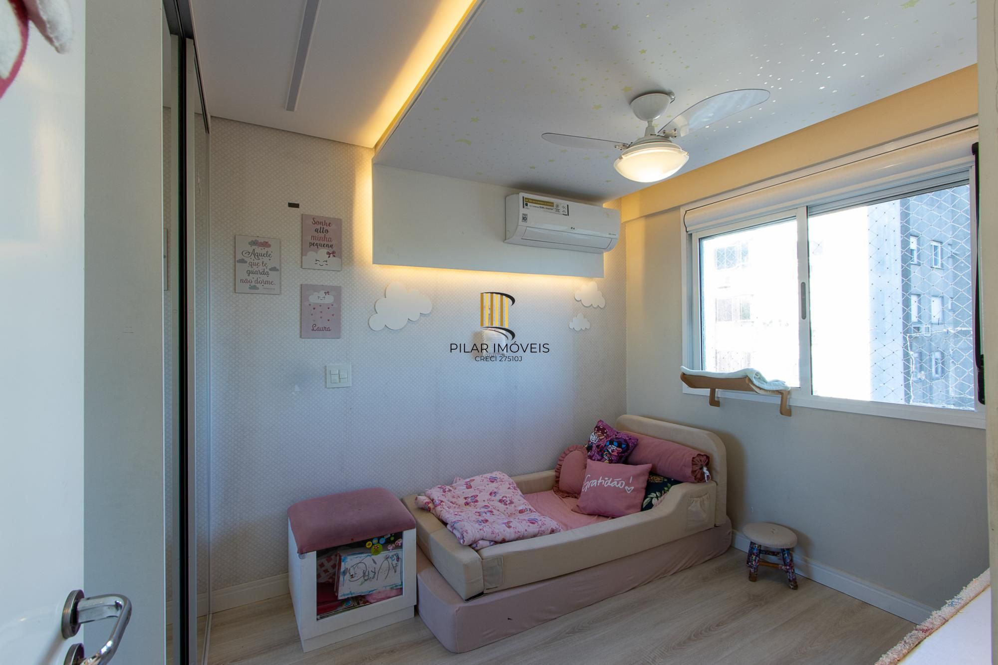 Apartamento com 2 dormitórios no bairro Cavalhada