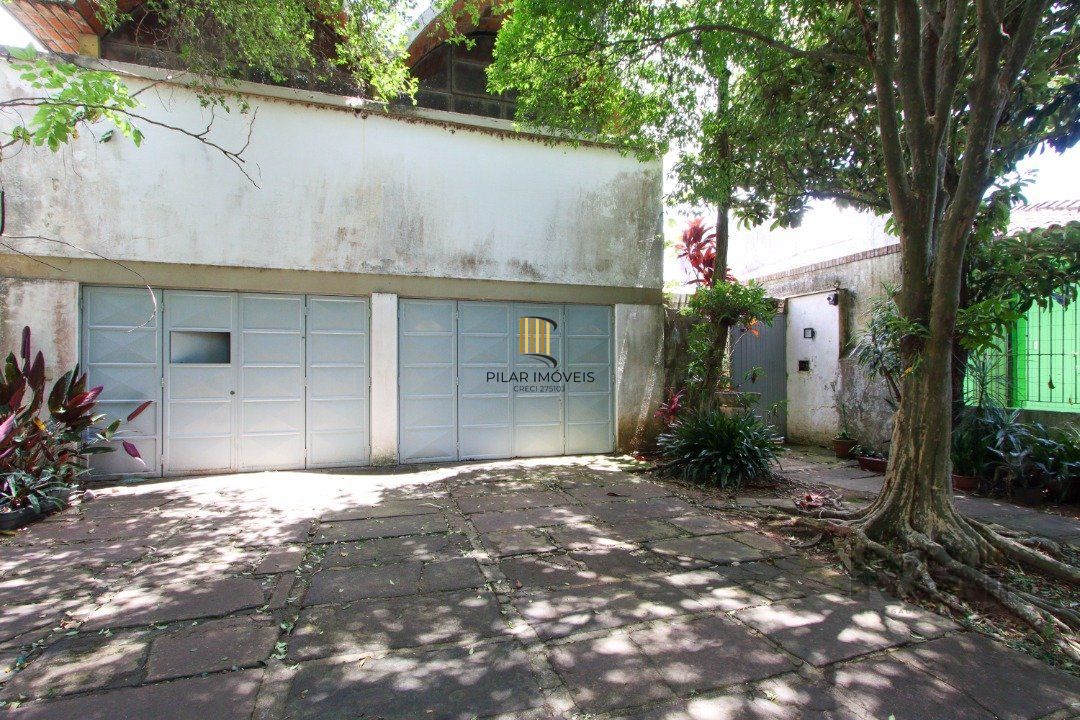 Casa para Venda - 393m², 4 dormitórios, sendo 2 suites, 4 vagas - Ipanema