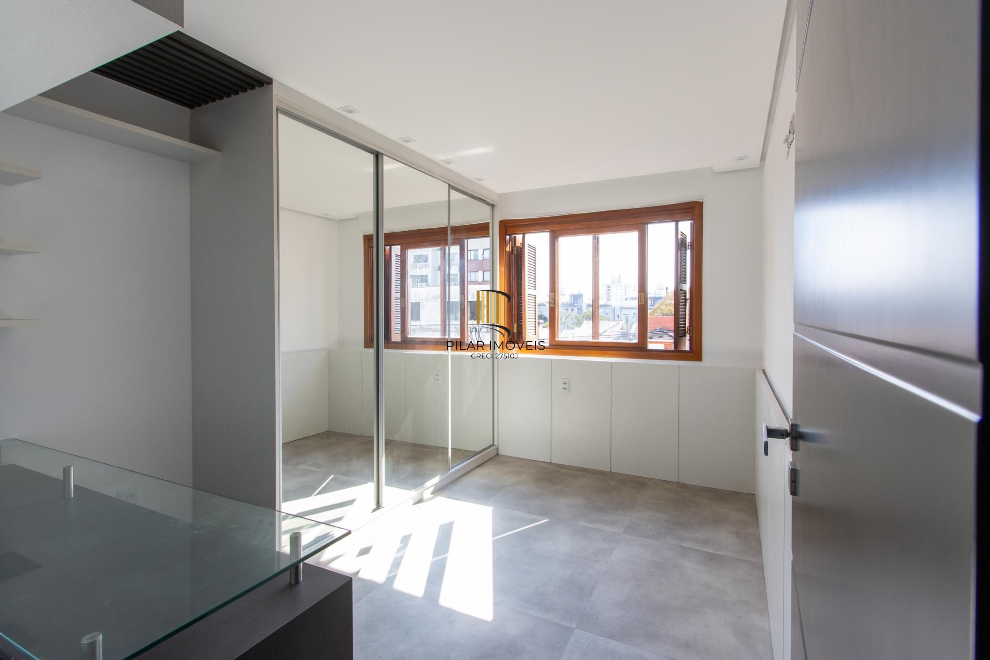 Apartamento 4 dormitórios no bairro Passo da Areia