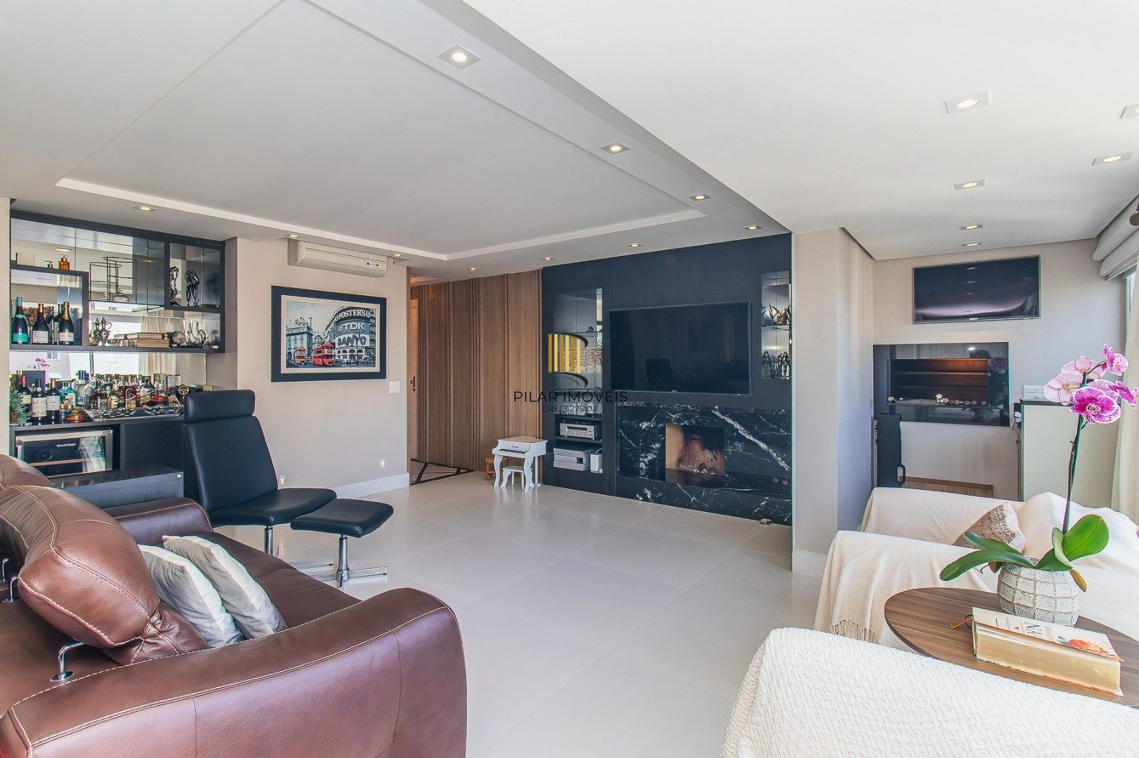 Apartamento de 3 suites e 2 vagas no Jardim Europa