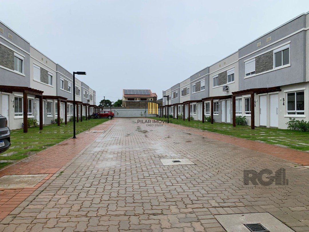 Sobrado para venda com 2 dormitórios no bairro Vila Nova