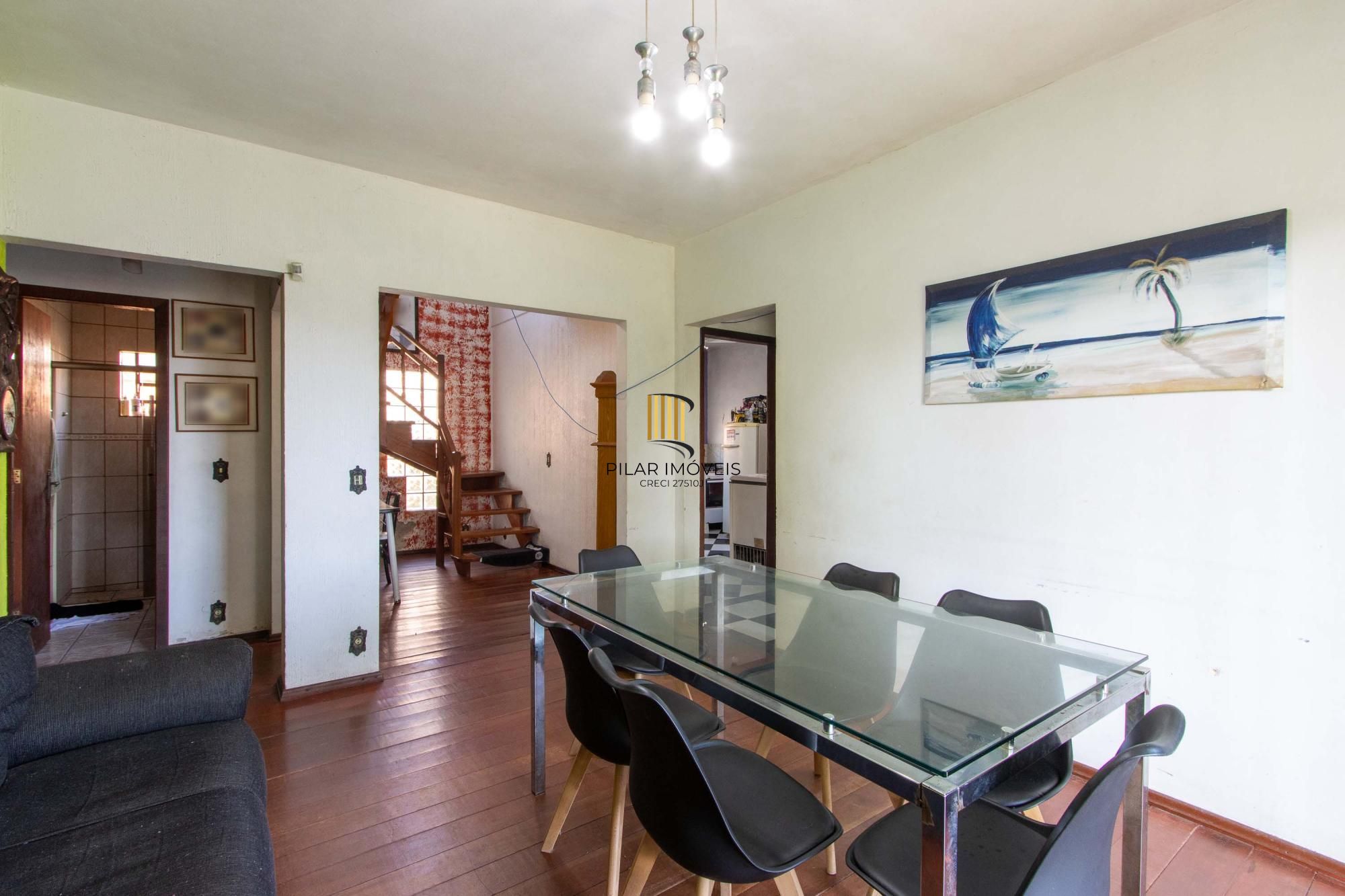 Casa 3 dormitórios no bairro Espírito Santo