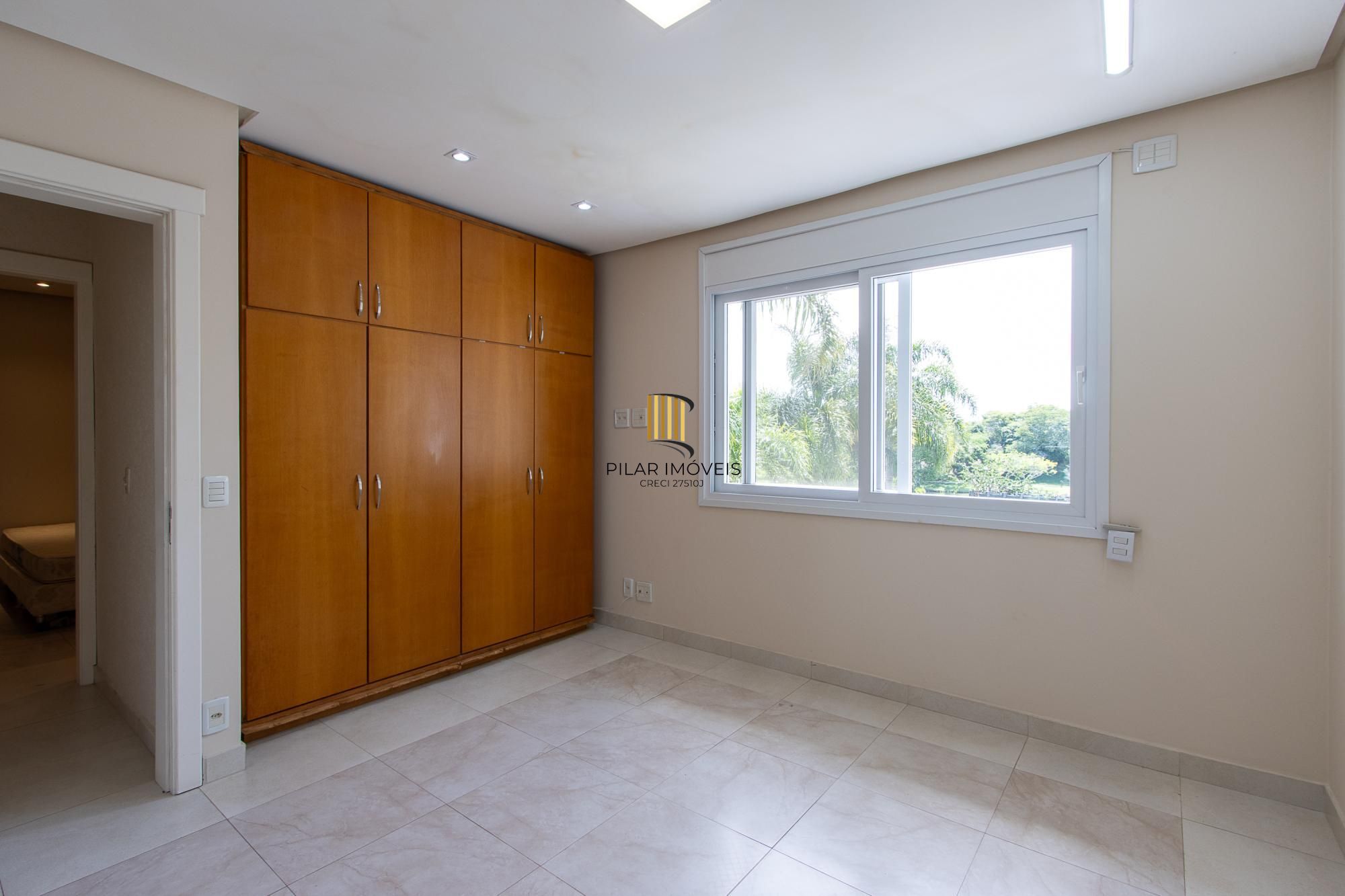 Casa de Condomínio 4 dormitórios no bairro Belém Novo