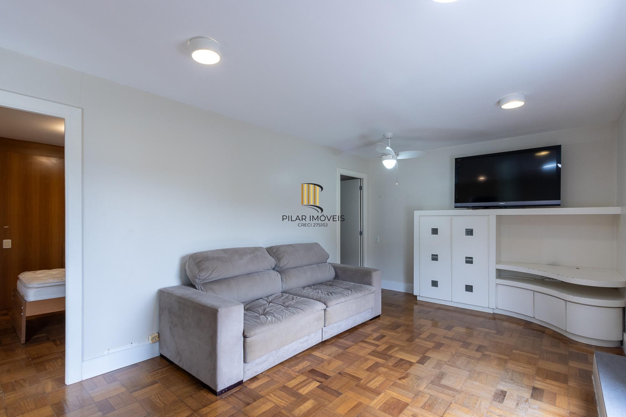 Casa com 4 dormitórios à venda, Jardim Isabel, Porto Alegre