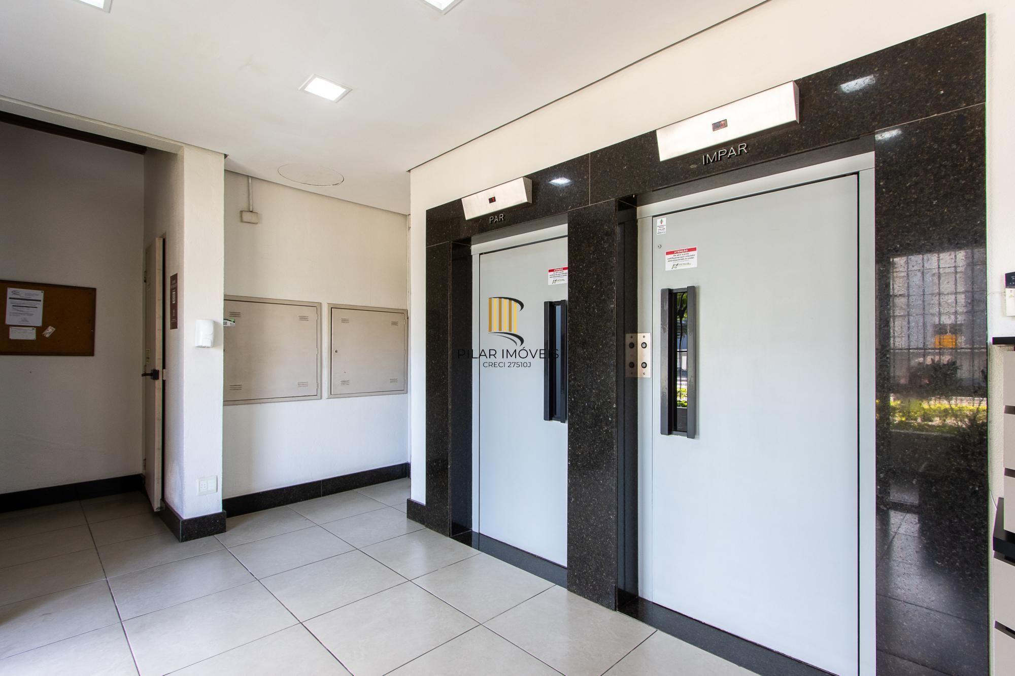 sala com 35,60 m²  de área privativa no edifício Erico Veríssimo Center