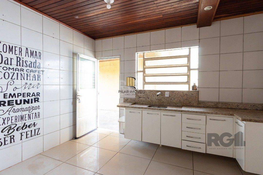 Casa 3 dormitórios no bairro Vila Nova