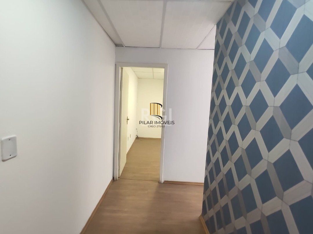Conjunto/Sala para Venda - 60m², 0 dormitórios, Cohab C