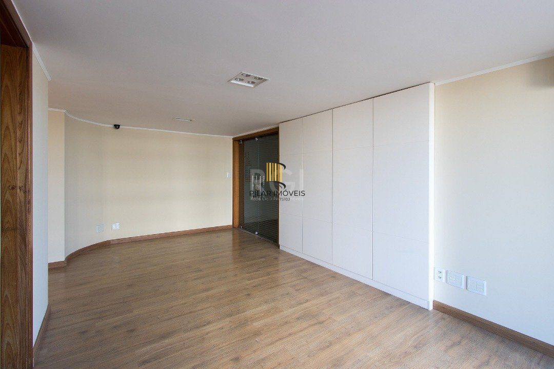 Cobertura Comercial para Venda - 225,39m², 0 dormitórios, 3 vagas - Bela Vista