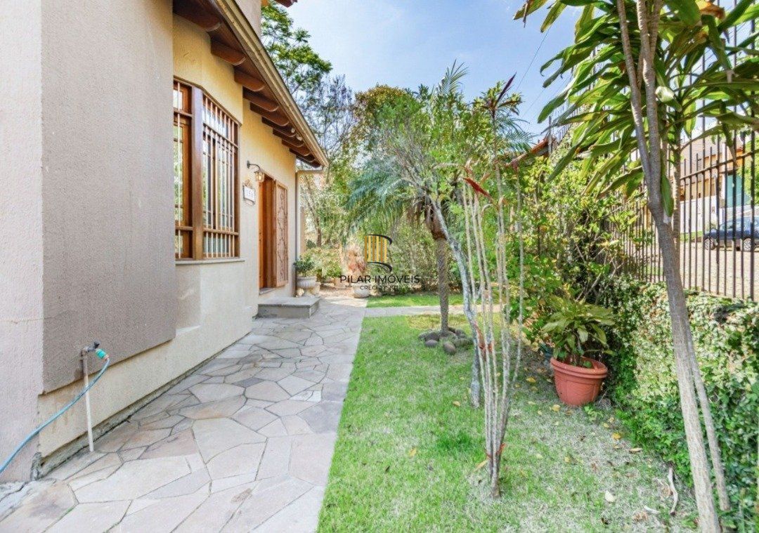 Casa para Venda - 255m², 3 dormitórios, sendo 1 suites, 3 vagas - Ipanema