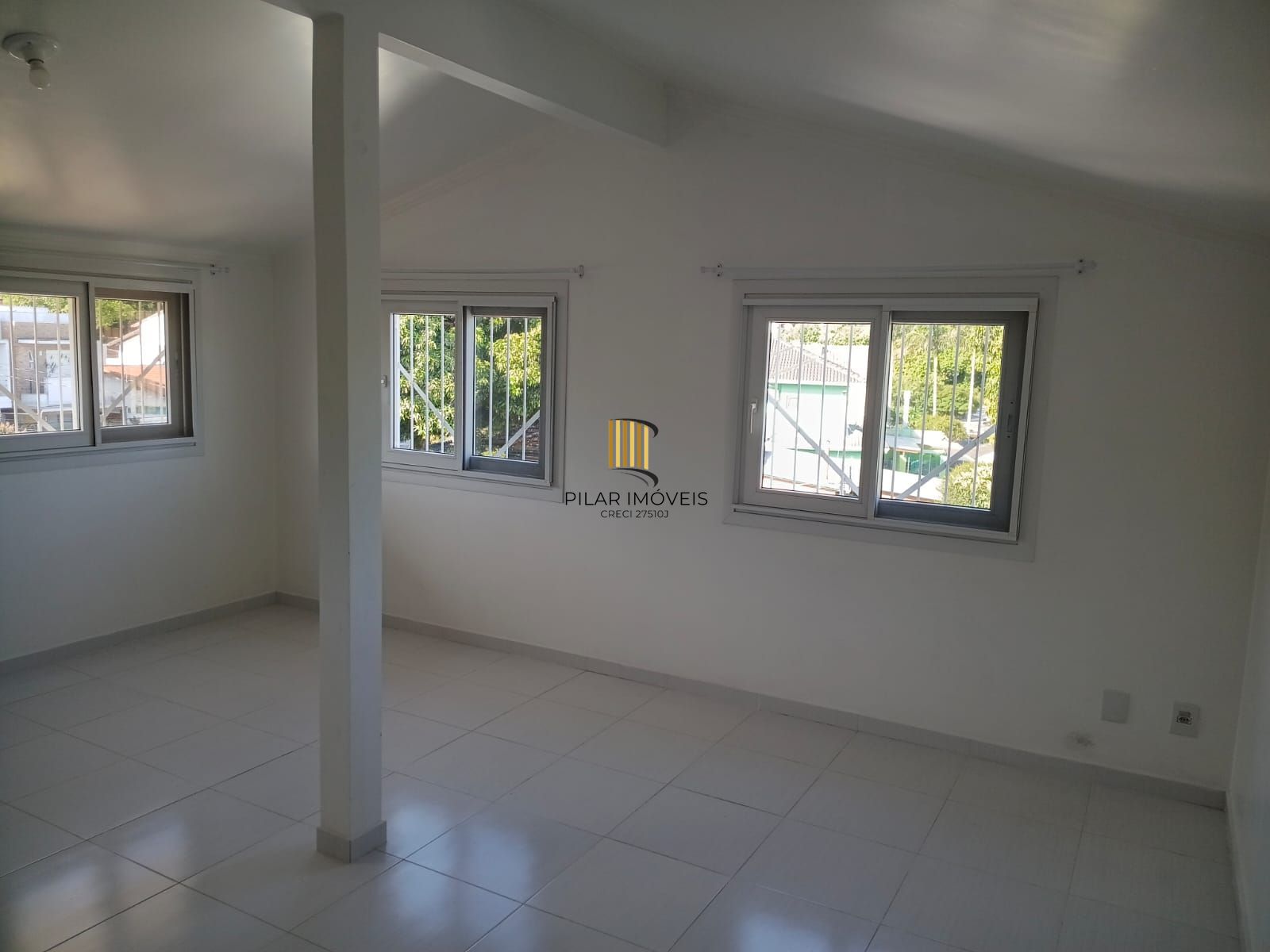 Casa de condomínio com 3 dormitórios no bairro Ipanema