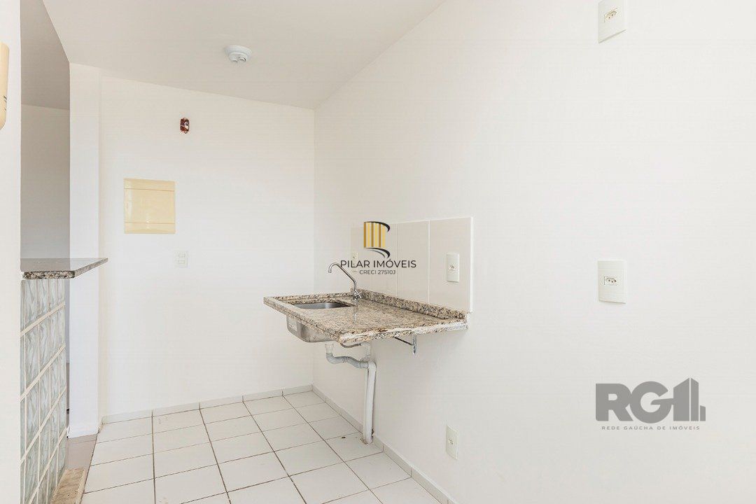 Apartamento  com 2 quartos e 1 banheiro no total