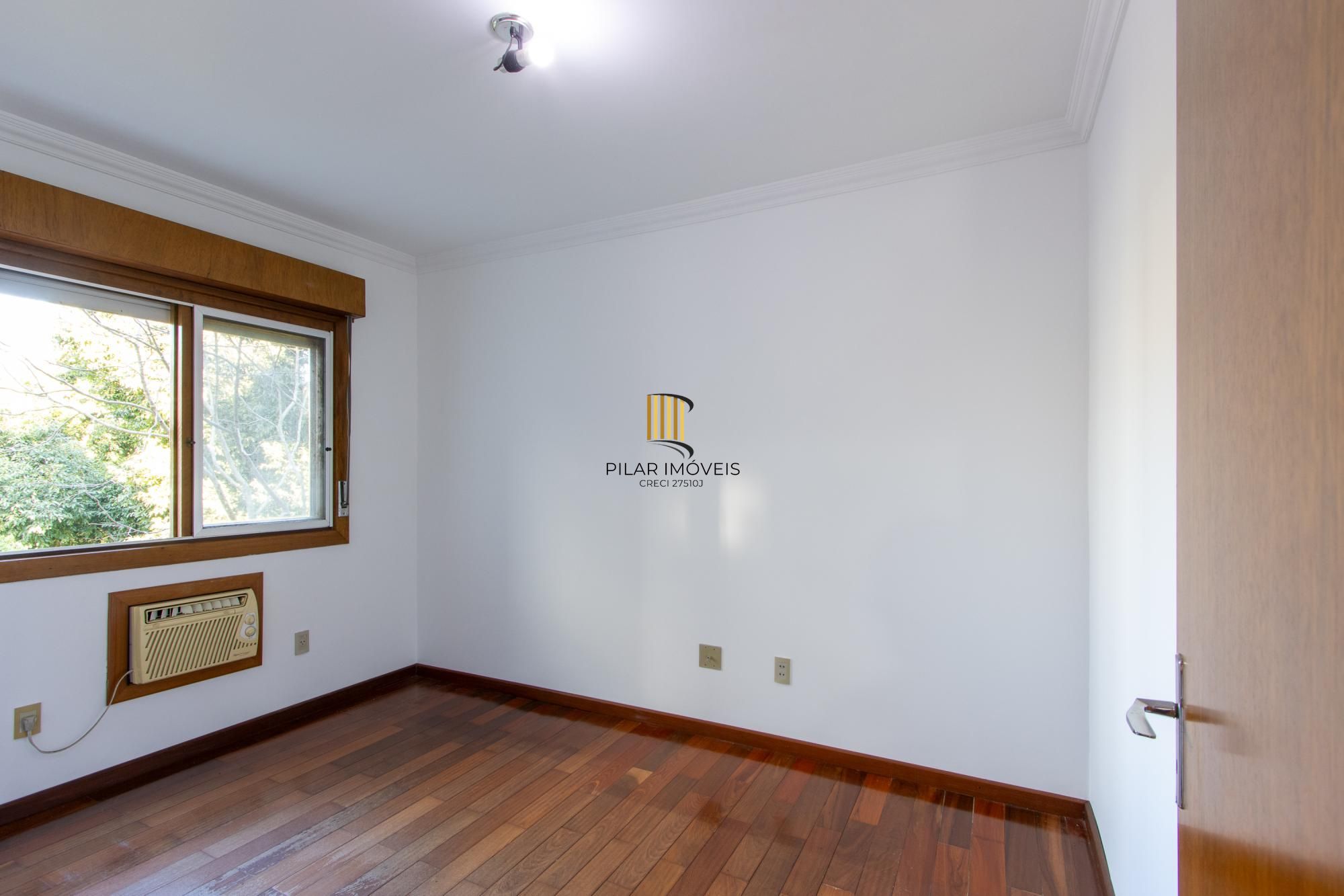 Apartamento 3 dormitórios no bairro Camaquã
