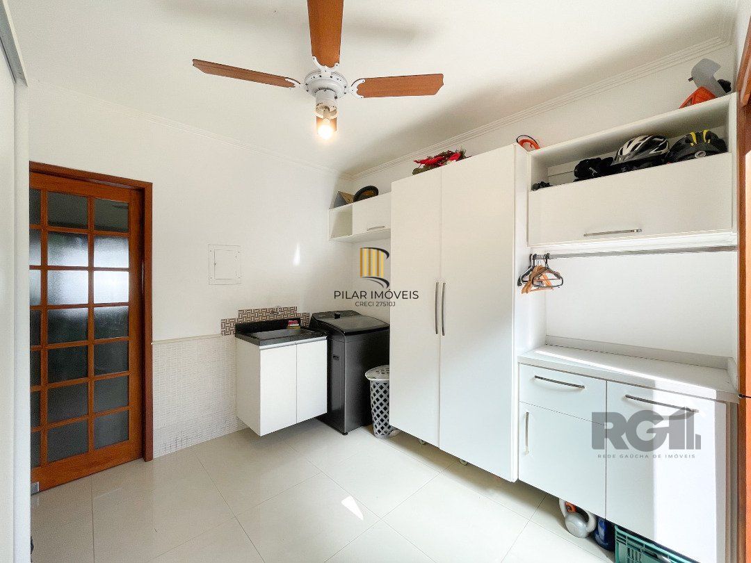Casa no bairro Vila Assunção. 3dormitórios sendo 1 suíte e 2 vagas cobertas.