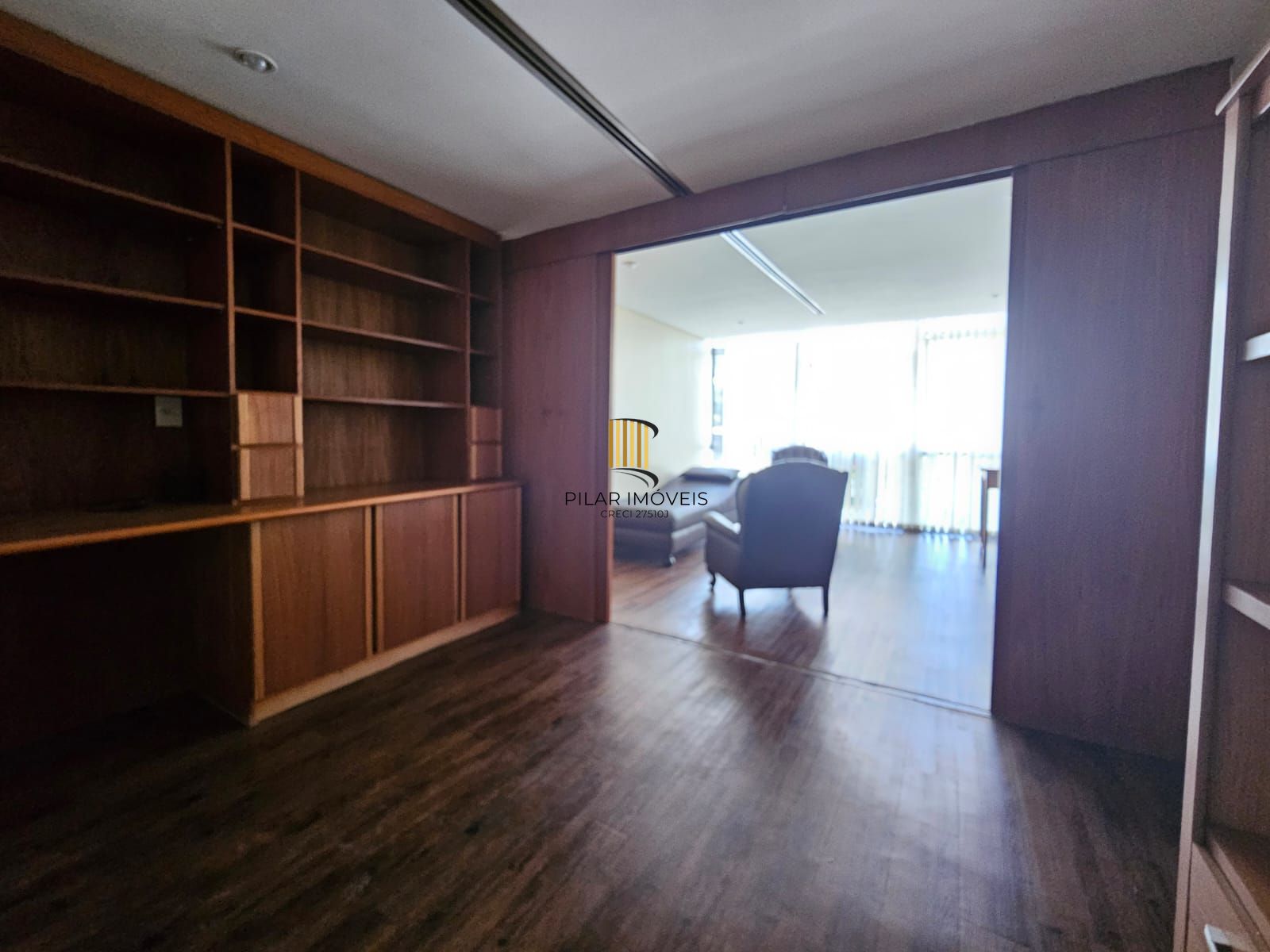 Conjunto comercial no Moinhos de Vento