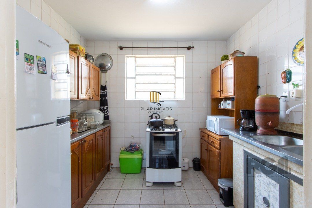 Casa em condomínio aberto, 3 quartos, edicula com 1 quarto - Bairro Santa Tereza