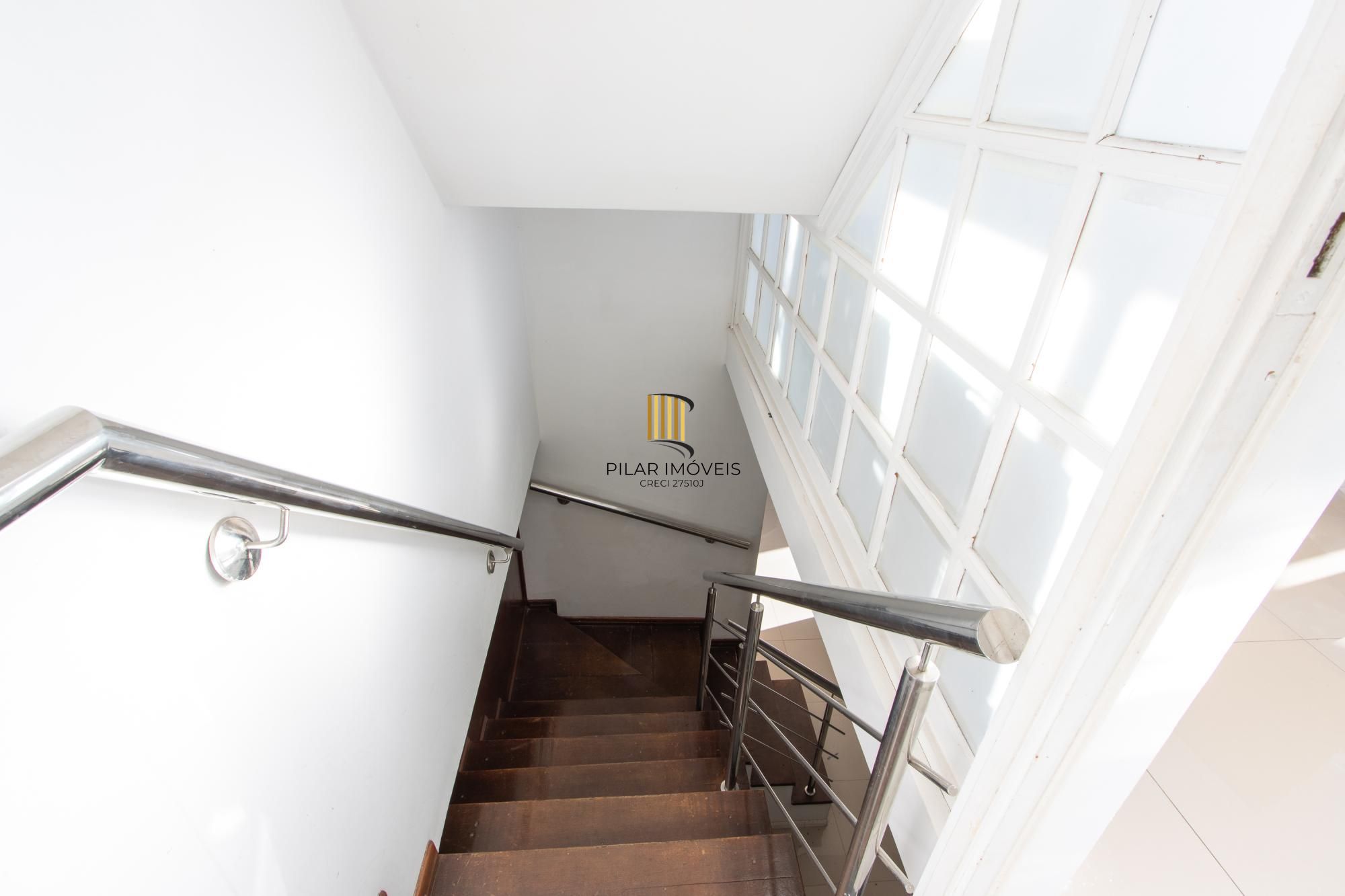 Casa em Condomínio à Venda | 282m² | 3 Suítes | 2 Vagas | Bairro Nonoai - Porto Alegre
