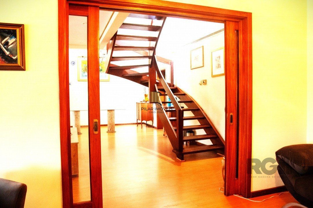 xcelente cobertura, 3 dormitórios, 1 suíte, (atualmente 3, ampliada suíte do casal),