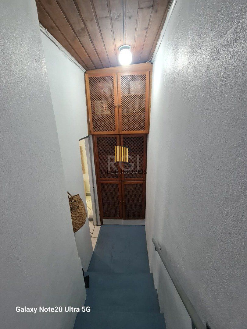 Casa 3 dormitórios no bairro Nonoai
