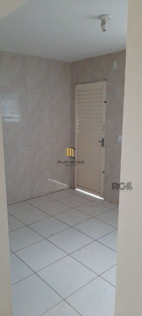 Oportunidade Imperdível: Prédio com 4 Apartamentos, Pátio e 2 Vagas de Garagem