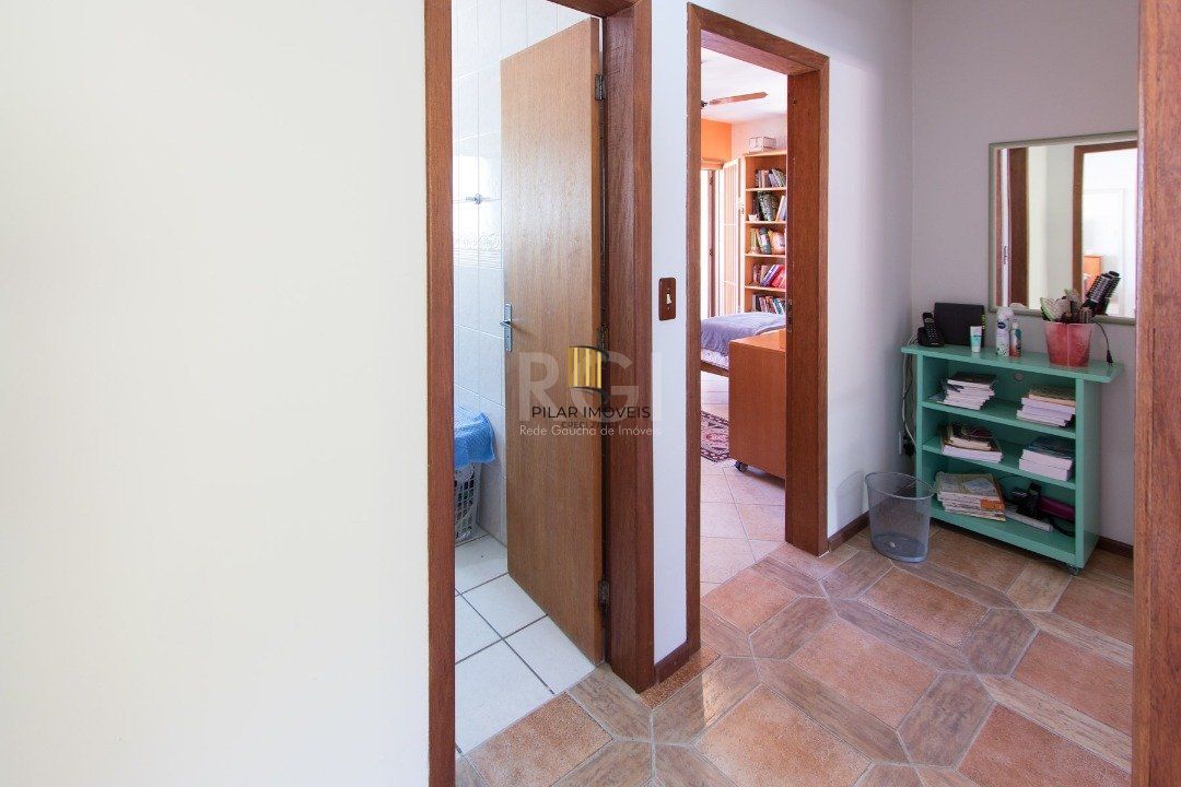 Casa para Venda - 211m², 3 dormitórios, 3 vagas - Vila Nova